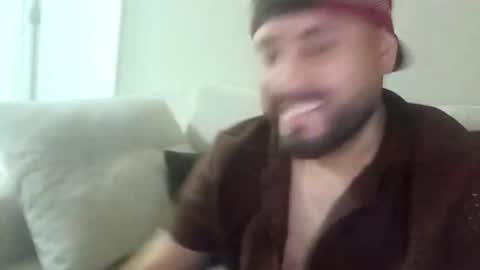 latinocl33 online show from May 11, 1:22 am