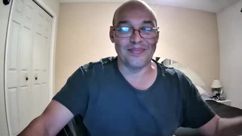 Snapshot of latinoinfla chatting on October 8, 2:09 am latinoinfla online show from October 8, 2:09 am