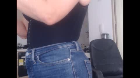 latinpaprika online show from March 5, 10:32 pm