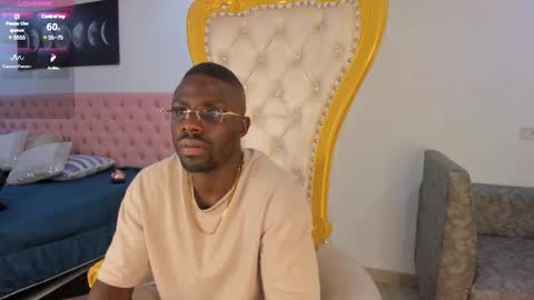 Snapshot of latrellx7 chatting on January 15, 12:36 pm LEANDRO online show from January 15, 12:36 pm