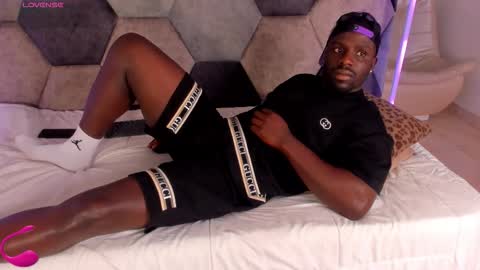 LEANDRO online show from February 11, 3:44 am