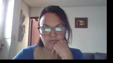 Laura online show from May 26, 2:13 pm