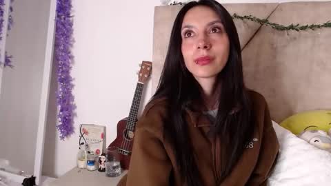 Laura online show from June 8, 12:25 am