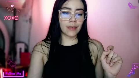 laujgray online show from November 23, 5:29 am