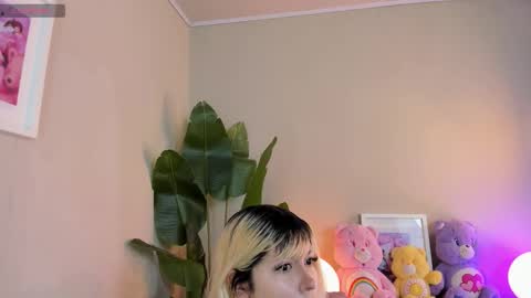 laukyubey1 online show from December 15, 12:31 pm