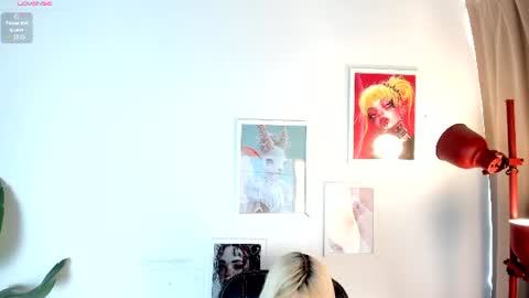 Snapshot of laukyubey1 chatting on July 13, 8:33 pm laukyubey1 online show from July 13, 8:33 pm