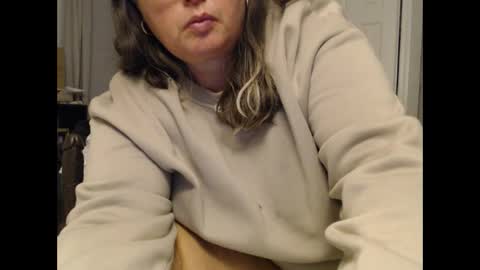 LauLauMa online show from November 4, 12:21 am