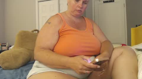 LauLauMa online show from June 20, 2:25 am