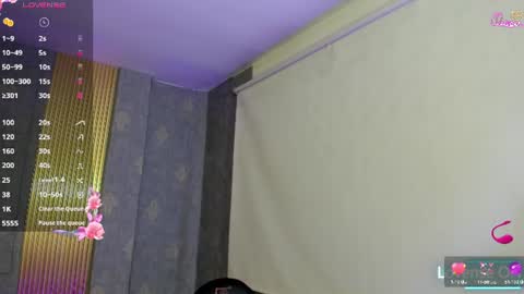 laulin_tay online show from June 30, 3:29 am