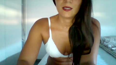 Laura online show from July 2, 5:52 pm