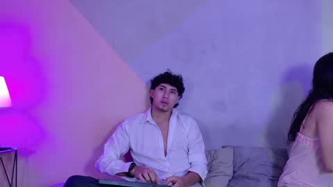 Snapshot of laura_and_kevin chatting on September 13, 2:06 pm laura_and_kevin online show from September 13, 2:06 pm