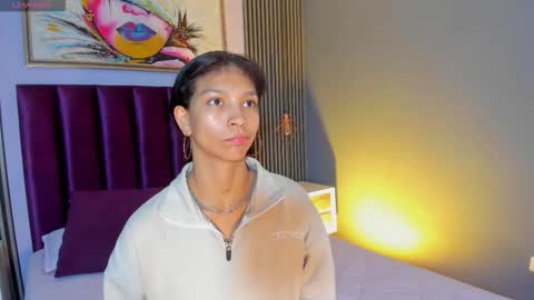 Laura online show from February 6, 12:30 pm