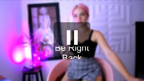 LAURA online show from February 8, 9:25 pm