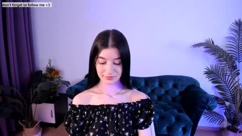 Snapshot of laura_coy chatting on January 14, 8:15 pm Laura online show from January 14, 8:15 pm
