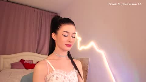 Laura online show from January 11, 11:10 pm