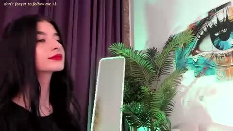 Snapshot of laura_coy chatting on July 24, 9:57 pm Laura online show from July 24, 9:57 pm