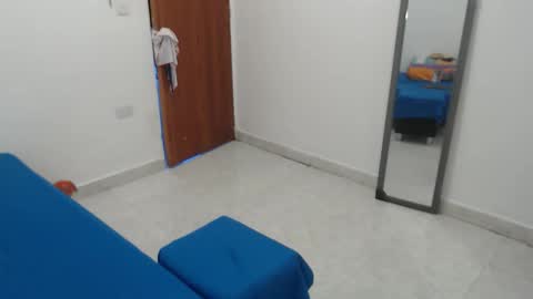 Snapshot of laura_foxx2379 chatting on January 7, 5:04 pm laura_foxx2379 online show from January 7, 5:04 pm