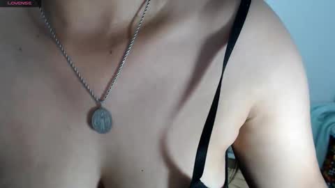 Snapshot of laura_foxx2379 chatting on May 1, 4:55 pm laura_foxx2379 online show from May 1, 4:55 pm