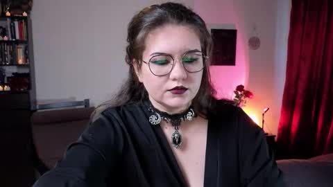 Snapshot of laura_karamazov chatting on October 7, 2:03 pm Miss Laura online show from October 7, 2:03 pm