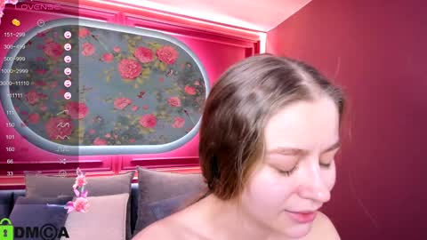 Snapshot of laura_pudd chatting on January 12, 6:59 pm Laura online show from January 12, 6:59 pm