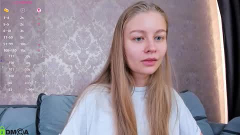 Snapshot of laura_pudd chatting on September 24, 9:45 am Laura online show from September 24, 9:45 am