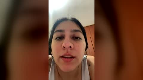 Snapshot of laura_smith12 chatting on July 16, 12:38 am Laura Smith online show from July 16, 12:38 am