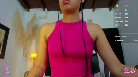 Snapshot of laura_soe chatting on June 14, 1:58 am LAURA SOE online show from June 14, 1:58 am