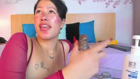 Laura online show from July 2, 3:23 am