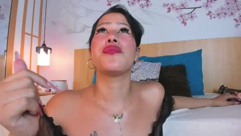 Laura online show from July 11, 3:09 am