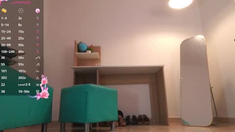 Snapshot of laura_zans_ chatting on March 5, 3:18 pm Laura Zans I am sensual goddes and i was born for loveworshipping and enjoyment. online show from March 5, 3:18 pm