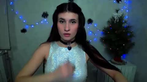 Laura online show from December 21, 11:17 am