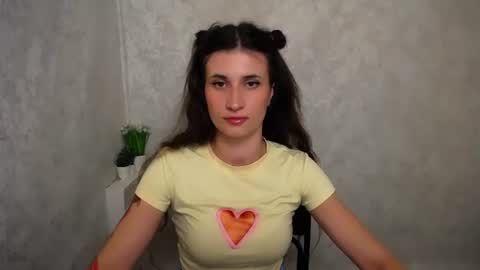 Snapshot of lauradre_ chatting on June 27, 9:14 am Laura online show from June 27, 9:14 am