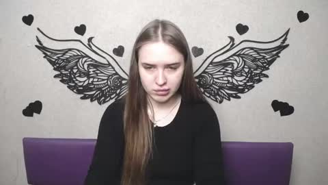 LauraHlot online show from April 28, 5:56 am