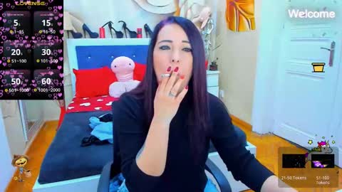 Laura online show from February 3, 4:14 am