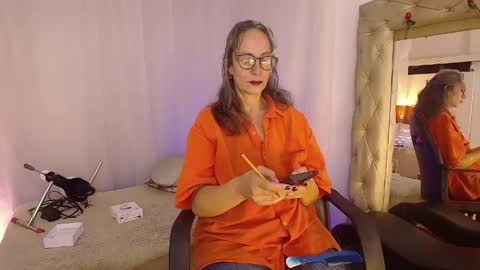 Snapshot of laurasofia45 chatting on May 7, 2:17 am Laura Sofia online show from May 7, 2:17 am