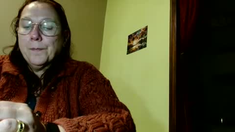 laureanne online show from December 22, 8:14 pm