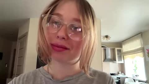 Chrissy online show from April 27, 12:25 pm