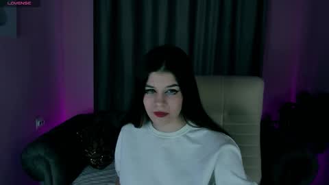 Snapshot of lauren_cook chatting on October 22, 11:32 am Lauren online show from October 22, 11:32 am