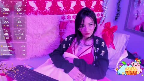 Lauren evans9 online show from December 18, 7:04 am