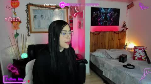 Lauren online show from February 17, 11:42 pm