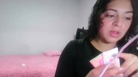 laurenhot94 online show from February 20, 9:37 pm