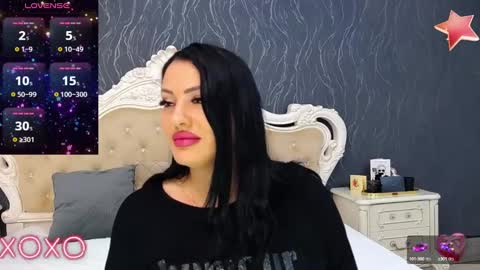 Snapshot of laurenjenssen chatting on January 17, 9:06 am Laura online show from January 17, 9:06 am