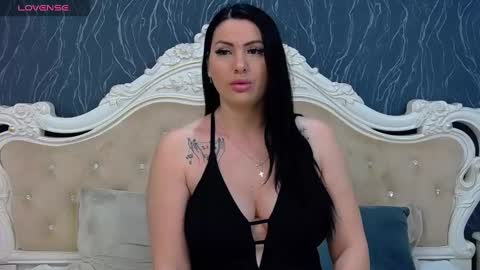 Snapshot of laurenjenssen chatting on February 16, 11:27 am Laura online show from February 16, 11:27 am