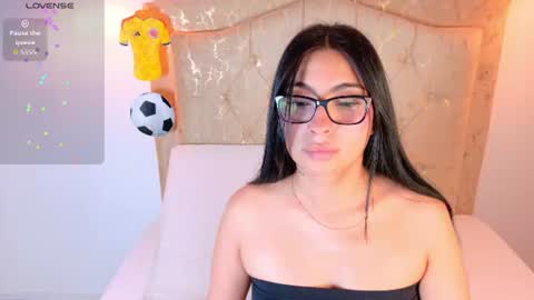 laurenn_smitth online show from July 16, 12:33 pm