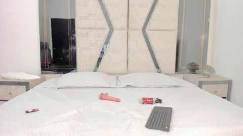 Lauren  online show from September 18, 3:47 pm