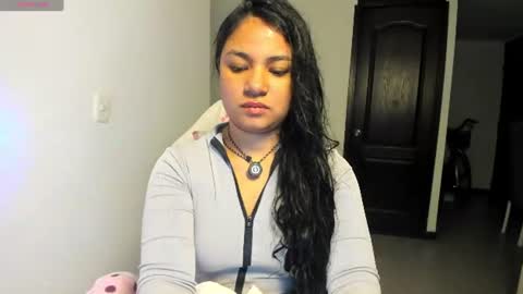 daniela angel     online show from July 24, 9:18 am