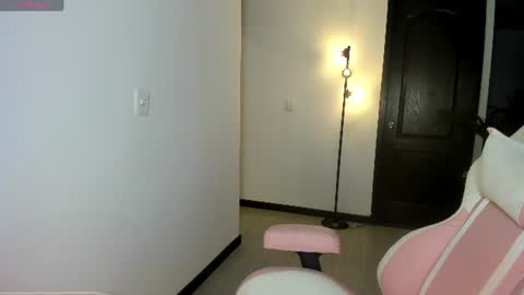 daniela angel     online show from August 2, 9:08 am