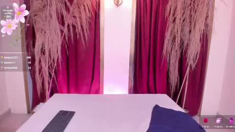 Snapshot of laurent_scott_ chatting on September 20, 12:06 pm laurent_scott_ online show from September 20, 12:06 pm