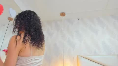 Snapshot of laurettedela_roux chatting on November 11, 11:43 am Laurent online show from November 11, 11:43 am