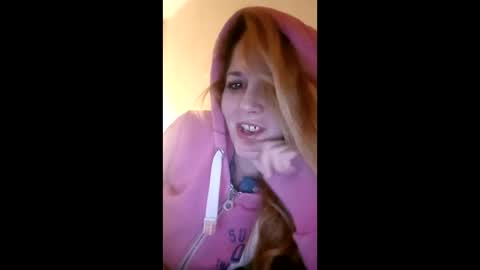 Snapshot of lauriehotxxx chatting on January 13, 8:36 pm lauriehotxxx online show from January 13, 8:36 pm